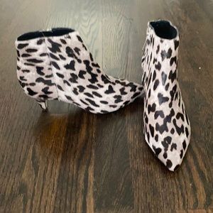 Sam Edelman never worn leopard booties size 6